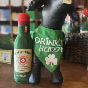JAMUTTSON IRISH WHISKEY PLUSH DOG TOY